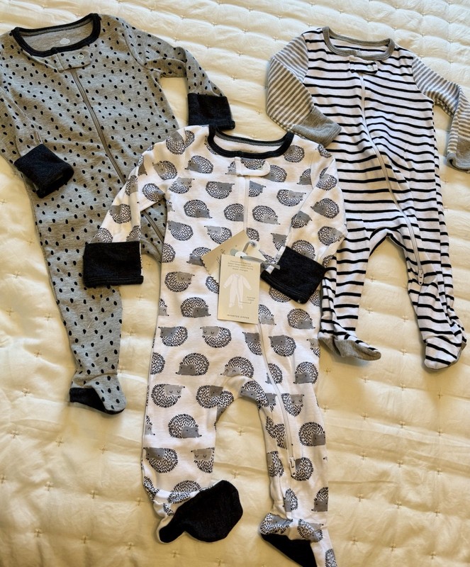 Cloud Island 3Pk Footed Cotton Sleep N' Play And Hats Newborn Gray NEW