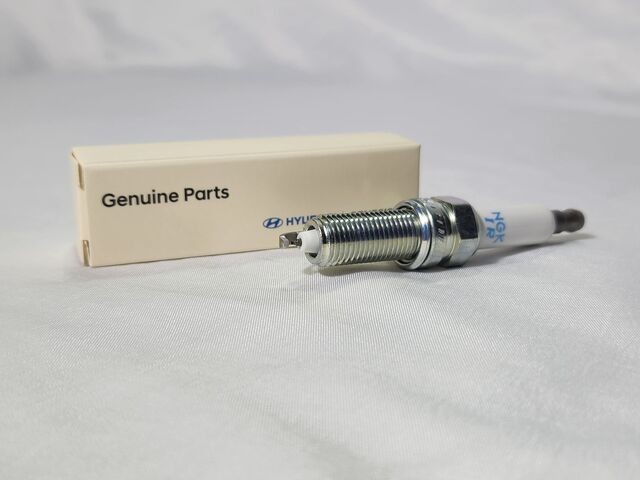 Genuine Hyundai Spark Plug 18849-09085