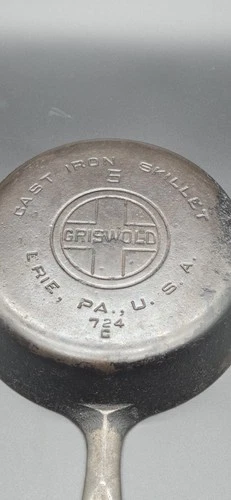 Vintage Griswold No. 5 Large Block Logo  # 724 C Cast Iron Skillet