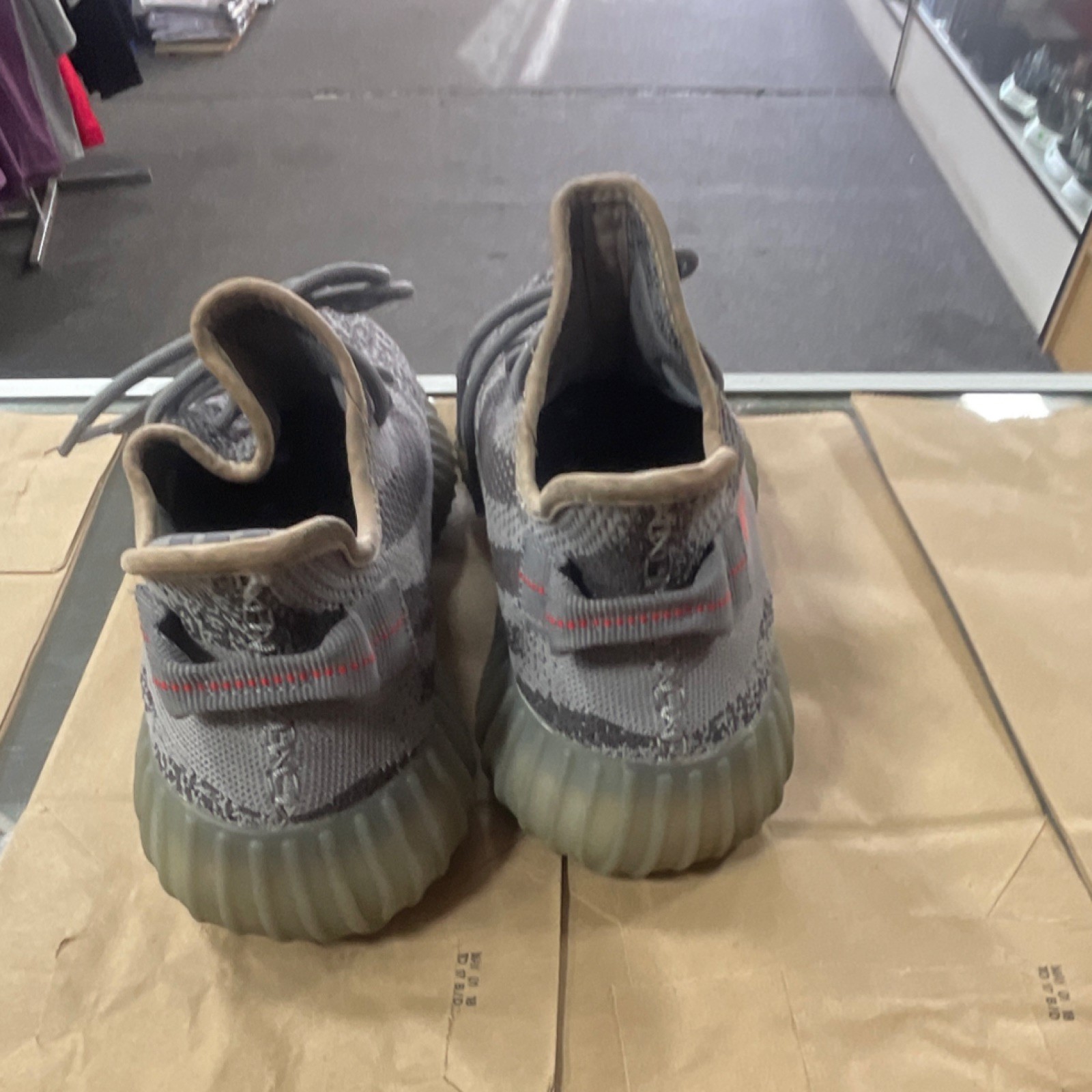 adidas Yeezy Boost 350 V2 Beluga Gray Men's Sneaker Boost Sole Textile Striped thumbnail 5