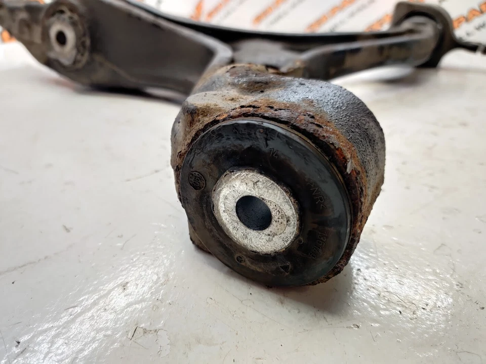 2006 MERCEDES ML320 W164 RIGHT FRONT WISHBONE CONTROL ARM 000060367106 - Image 3 of 4