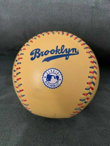 DUKE SNIDER AUTOGRAPHED BROOKLYN DODGERS LOGO BASEBALL+COA RARE+UNIQUE - Picture 3 of 6