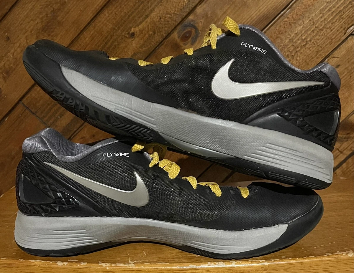 nike flywire volleyball shoes