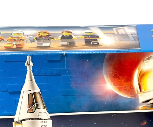 LEGO CITY: Deep Space Rocket and Launch Control (60228) - Bild 3 von 7