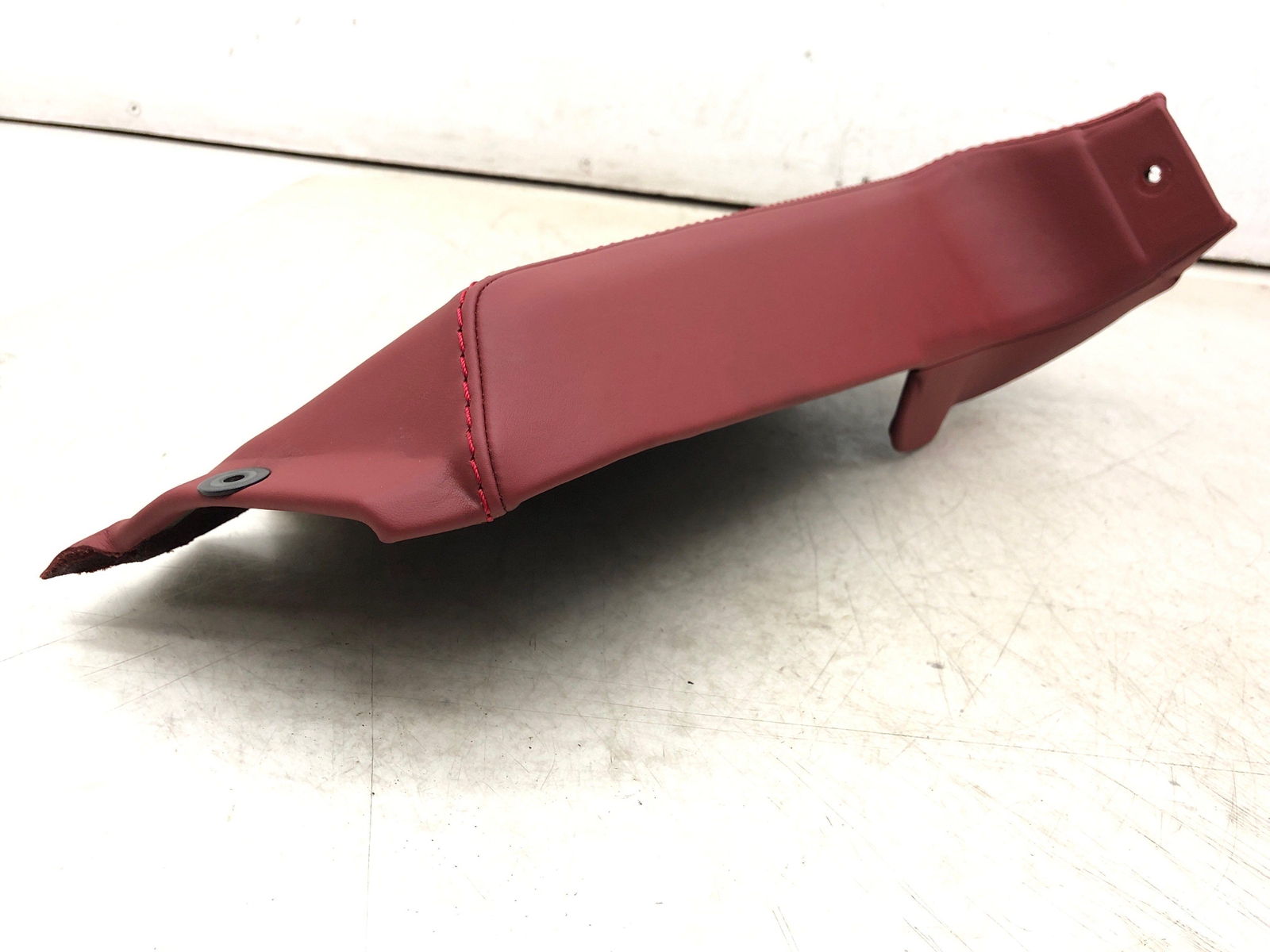 2009 ASTON MARTIN VANTAGE RIGHT LOWER A PILLAR TRIM PANEL 6G33-02348 OEM *NOTES