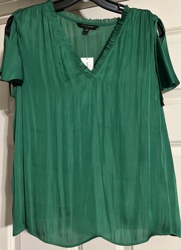 $48 Banana Republic Bohemian Silky Ruffle V Neck Size S Split Sleeve With Tie