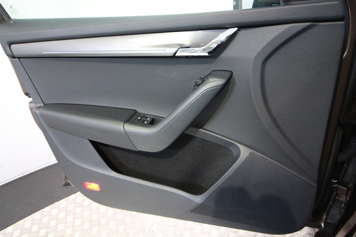 Skoda Octavia 2,0 TDi 150 Style Combi DSG
