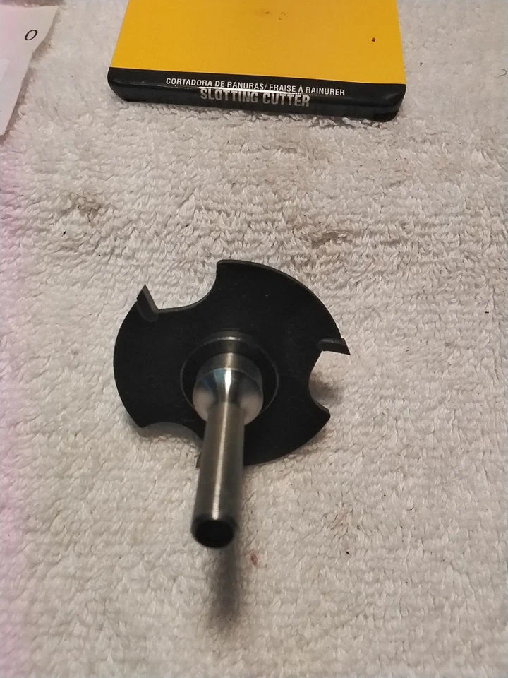 DEWALT DW 6494 CARBITE ROUTER BIT 1/4"SHANK 1/8"3 WING CUTTER - Image 3 of 4