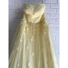 Jules Cleo Yellow Strapless 3D Floral Tulle Gown Dress Size 8 Formal