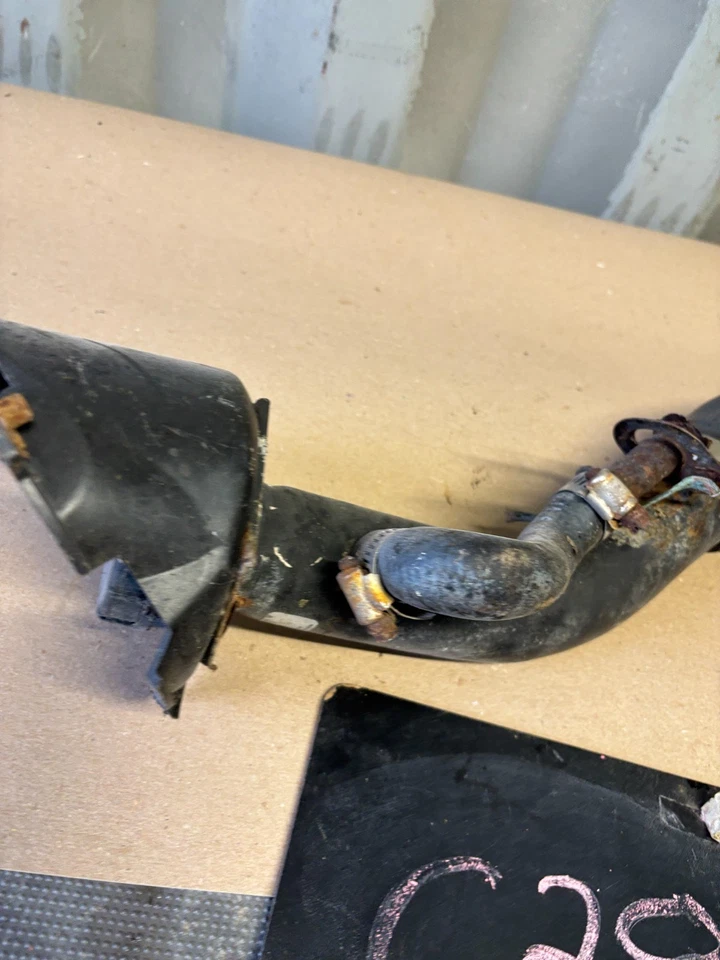 1988 89 90 1995 96 97 1998 CHEVROLET GMC OBS GMT400 ТОПЛИВНЫЙ НАПОЛНИТЕЛЬ ГОРЛОВИНА ОБОЛОЧКА ТРУБКА - Изображение 4 из 4