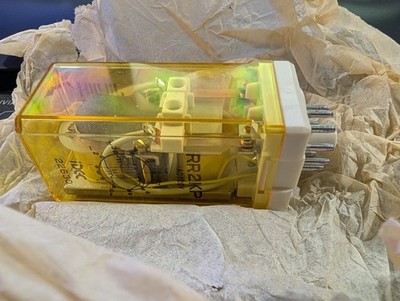 IDEC RR2KP-U-AC120V Relay RR2KP-U-120V AC 120VAC