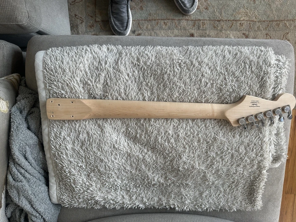 Squier Stratocaster гриф - клен - Изображение 2 из 4