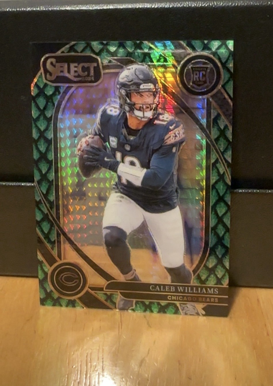 2024 Panini Select - Club Level Caleb Williams #216 Dragon Scale Prizm /81 (RC)