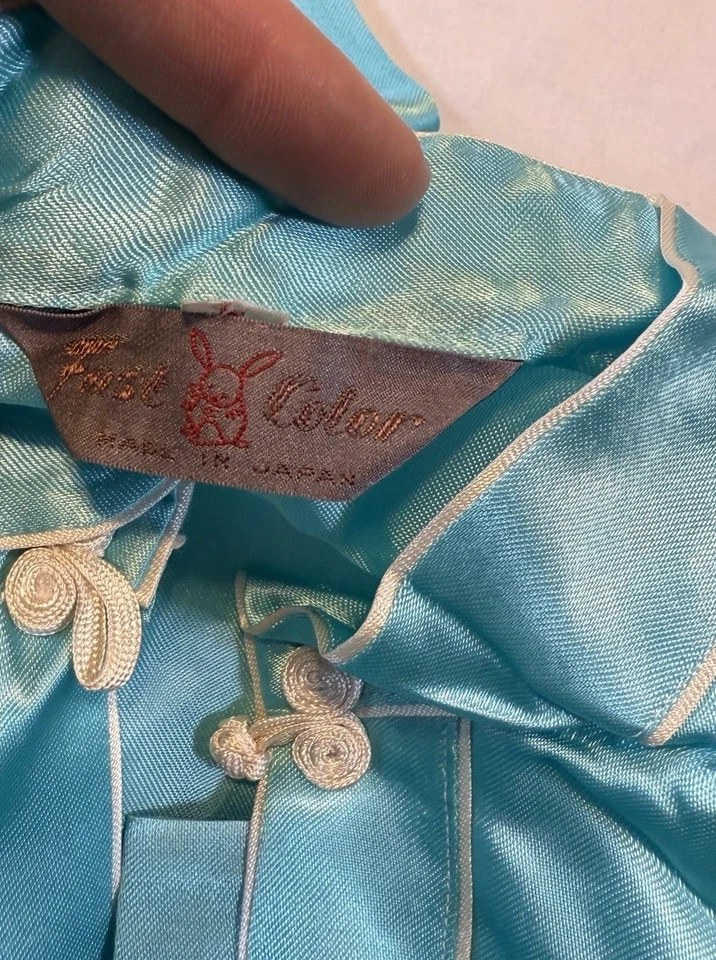 Винтажные детские японские шелковые пижамы 50-х с топом, брюки, тапочки, набор сумок - Изображение 4 из 4