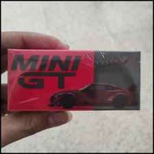 Mini GT #191 - Nissan 35GT-RR R35 LB Silhouette - Lava Red