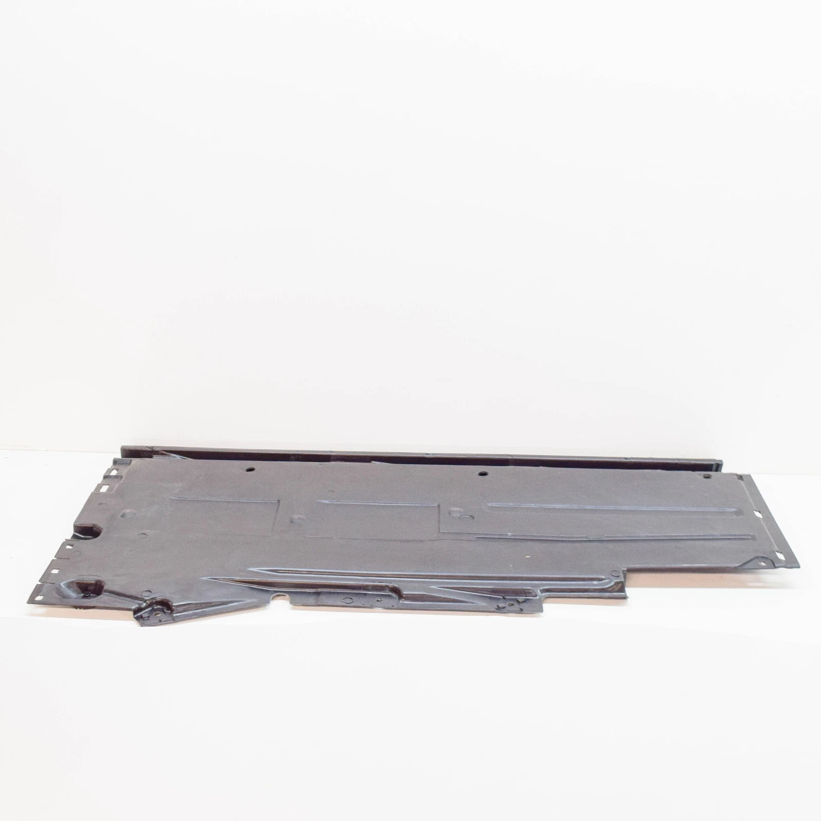 NEW AUDI A4 RIGHT SIDE UNDERBODY COVER 8K0825208F ORIGINAL 8K0-825