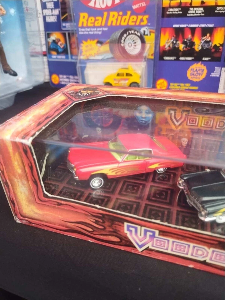 Juego Hot Wheels "VooDoo Highway" - Monte Carlo Lowrider años 70, coche fúnebre - 1999 Foto 3 de 4