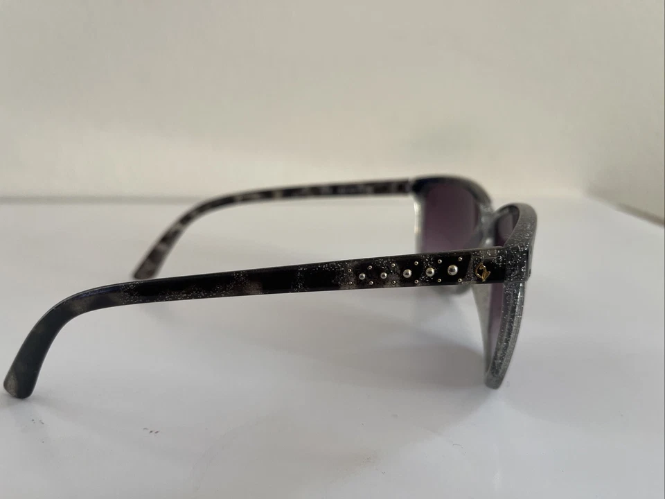 Óculos de sol Baby Phat oversized Mod 2078 lentes roxas bagas - Imagem 3 de 4
