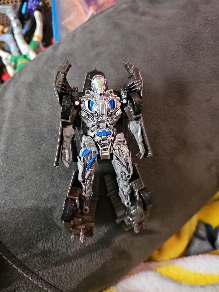 TRANSFORMERS AGE OF EXTINCTION LOCKDOWN, Flip & Change 2014
