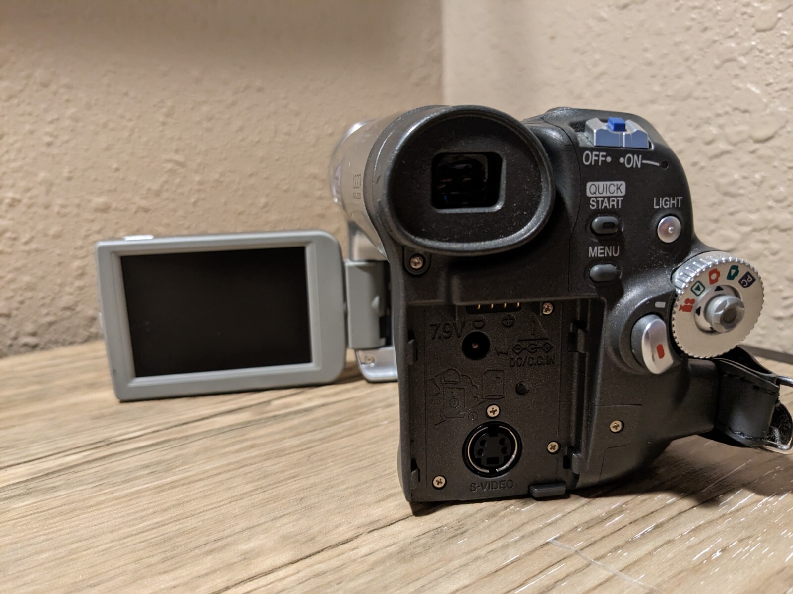 Panasonic Palmcorder MultiCam PVGS35 Mini DV Camcorder for sale online