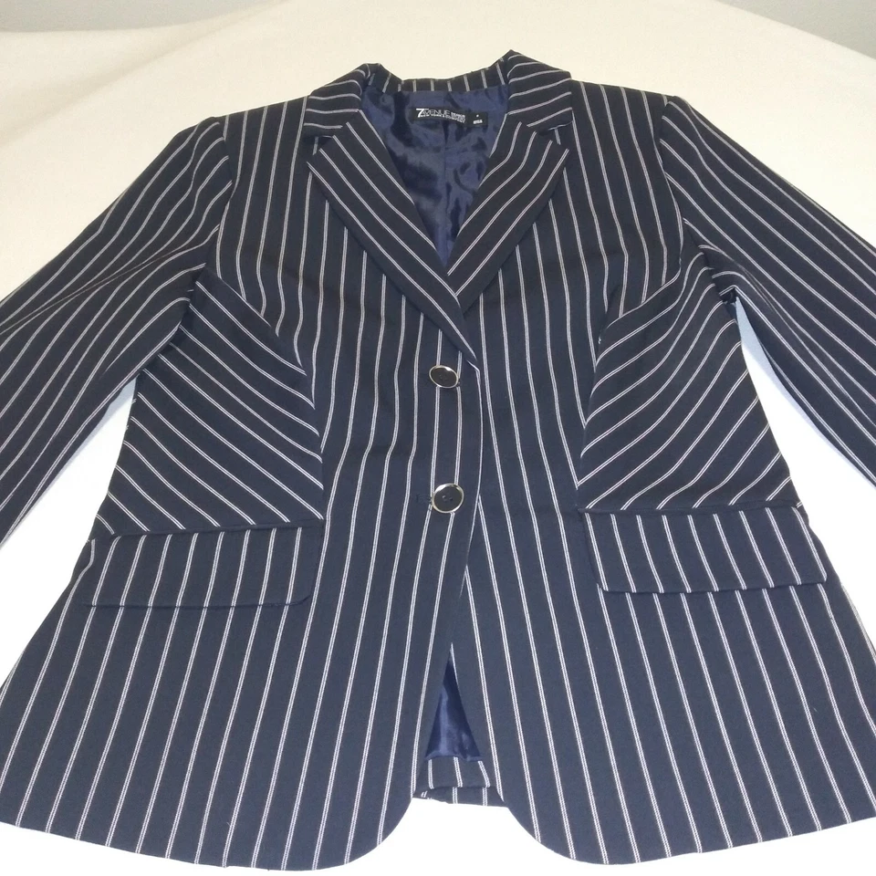 7th Avenue Design Studio de NY & Co. Blazer elástico a rayas azul marino/blanco talla 8 Foto 2 de 4