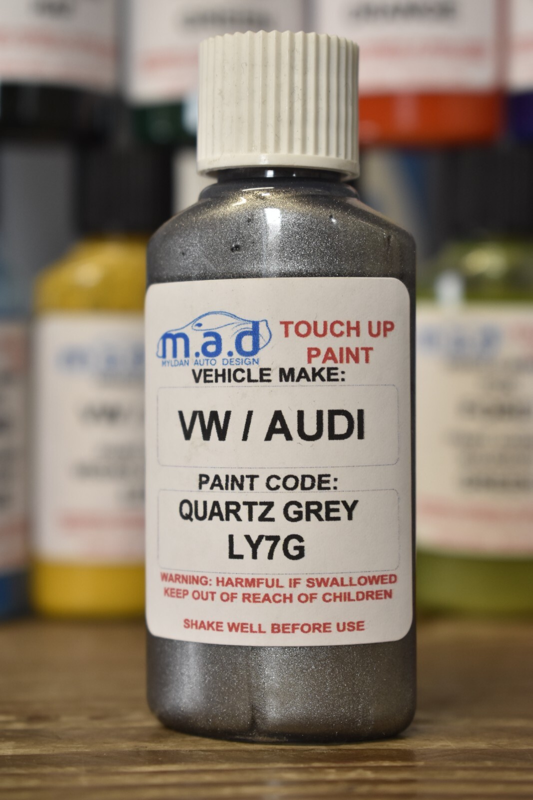 M.A.D AUDI QUARTZ GREY LY7G PAINT TOUCH UP KIT 30ML A1 A3 A4 A5 A6 TT Q3 Q5 Q7 eBay