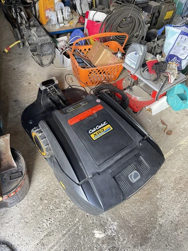 Mähroboter Cub Cadet XR3 4000 Enduro Series