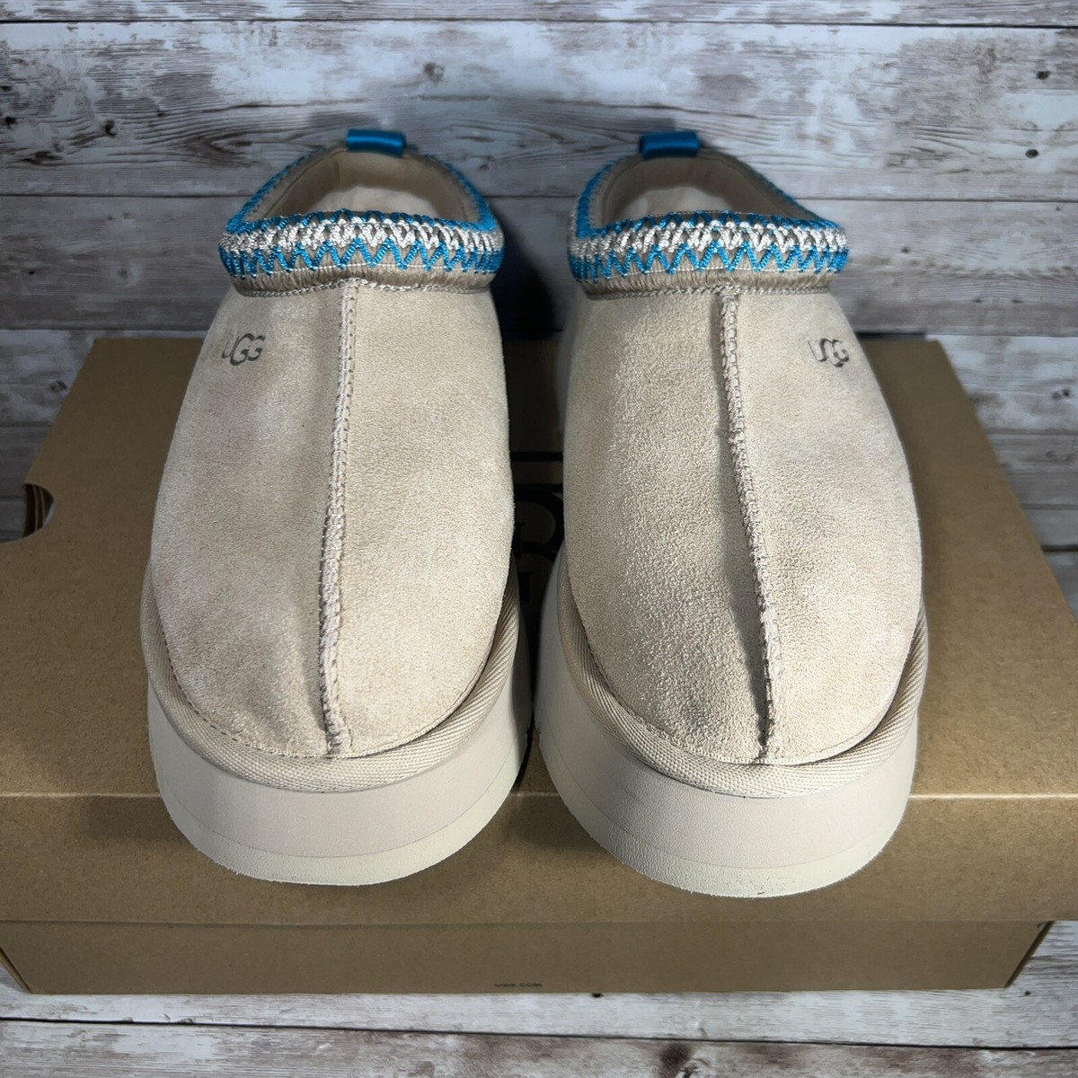 Size 7 - UGG Women Tazz Driftwood/White Pepper Platform Slippers