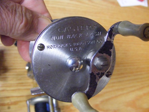 Beautiful Vintage Set of 12 Various Bait Casting Reels all Cleaned and Spooled - Picture 12 of 15