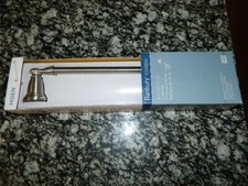 NEW IN BOX "MOEN" Y2618BN Banbury 18-Inch Towel Bar Brushed Nickel