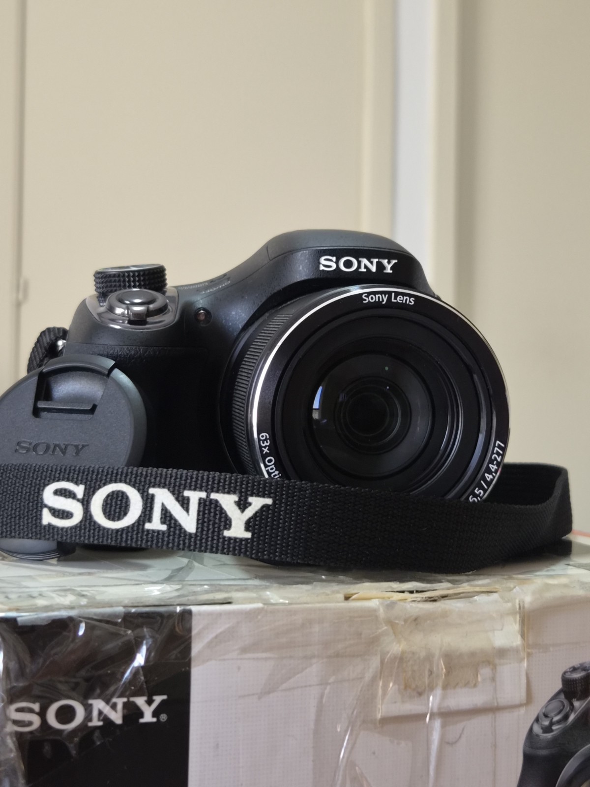 Sony Cyber-shot DSC H400 - Super Zoom 63x - Come Nuova !