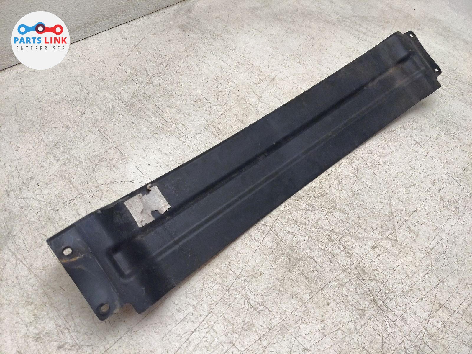 2006-12 BENTLEY CONTINENTAL FLYING SPUR RADIATOR AIR GUIDE DUCT BRACKET TRIM 3W2