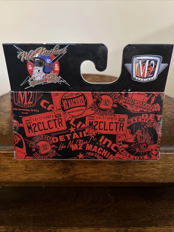 M2 Machines 1953 Oldsmobile 98 CHASE Pink & Black Gold Trim. - Image 2 of 4