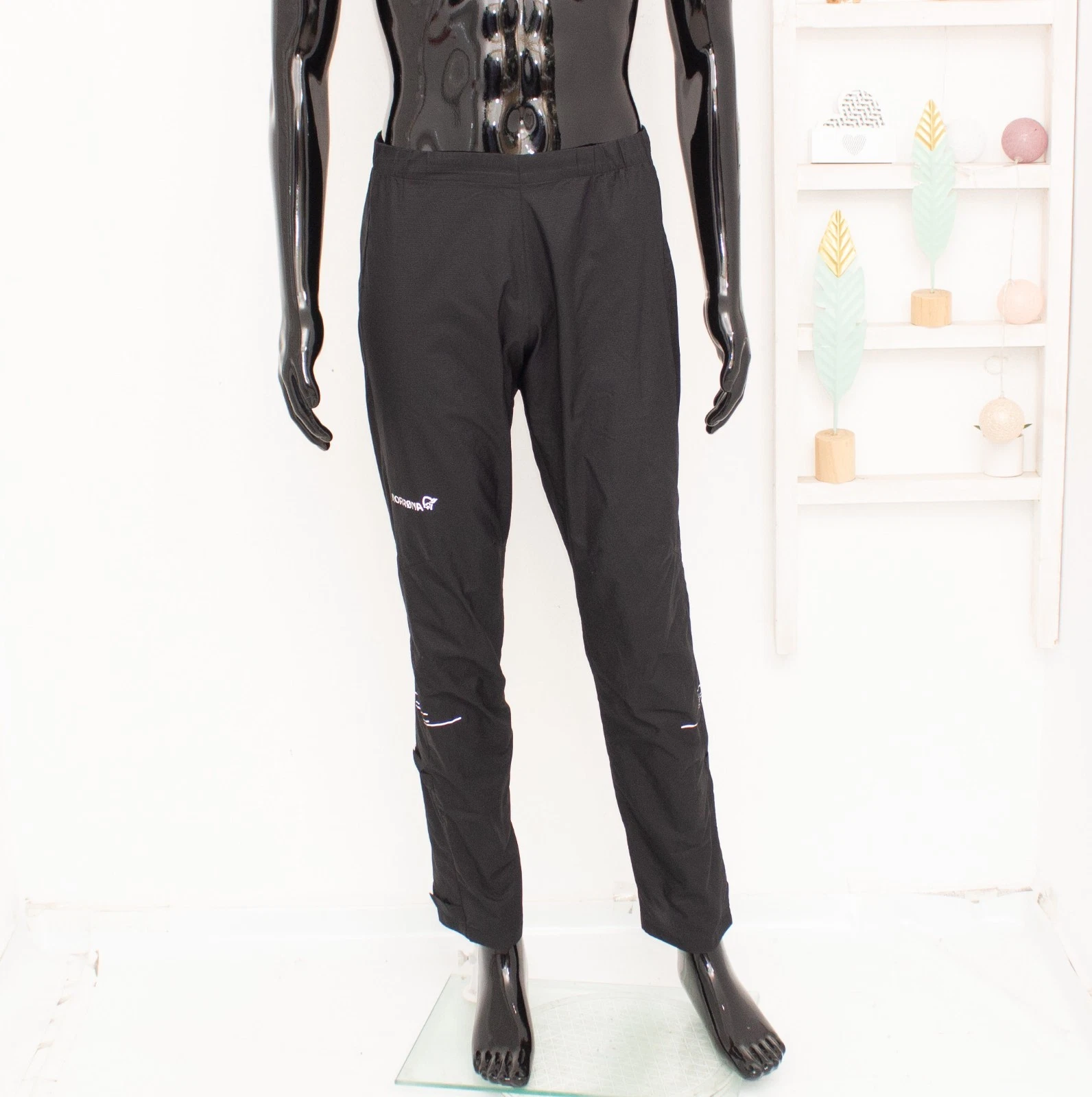 NORRONA Bitihorn Aero100 Trousers Black Hiking Trekking Pants Men's Size M
Opens in a new window or