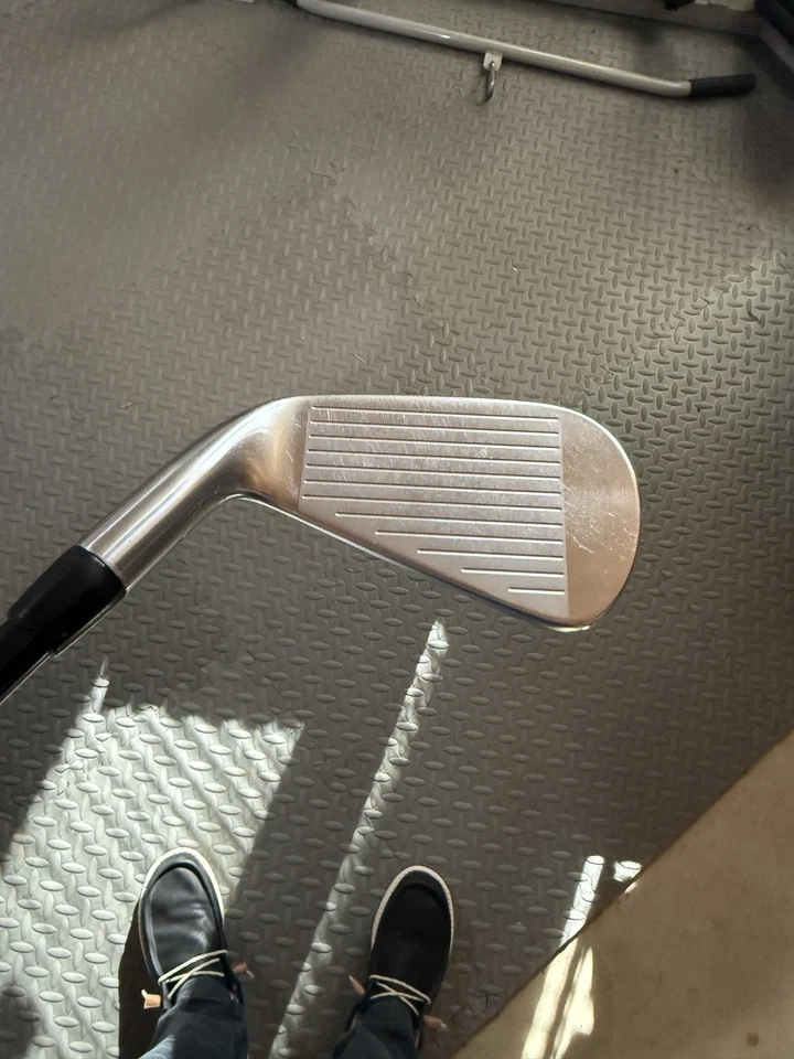 Titleist T200 2 Iron RH (Head Only) + Shaft - Image 2 of 4