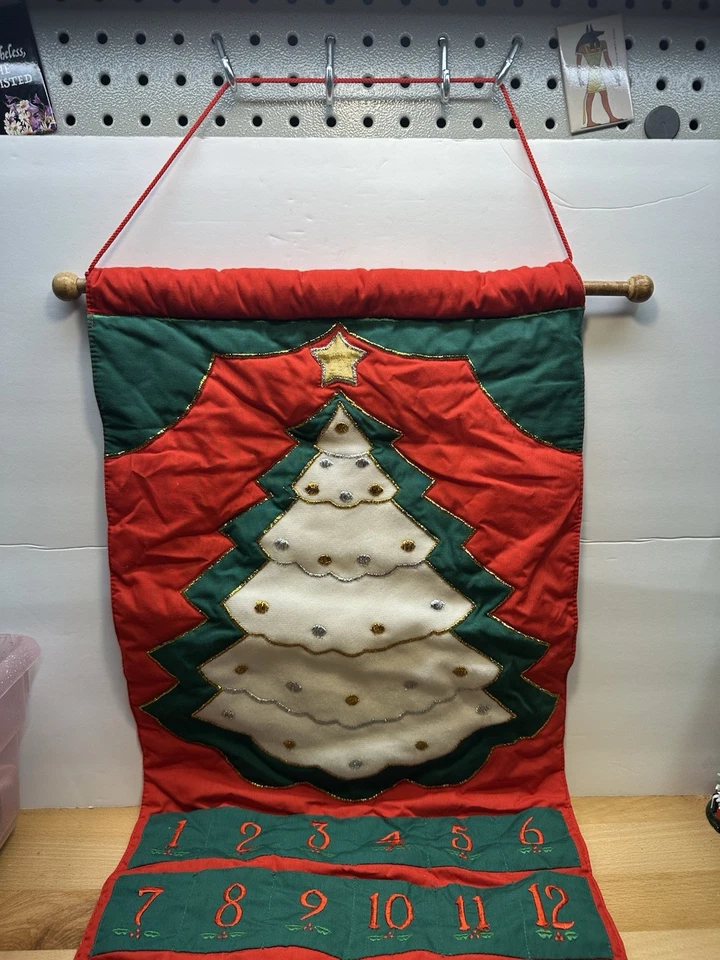 Pockets of Learning Christmas Tree Soft Cloth Felt Advent Calendar Vintage 1990s - Image 2 of 4
