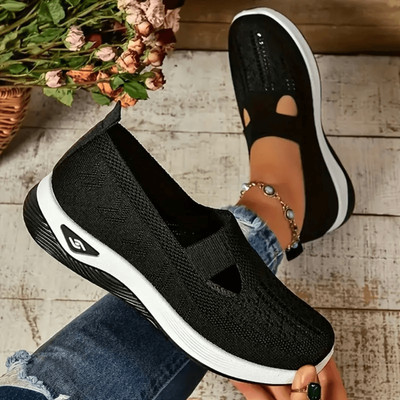 NWT Sz 10-10.5 No-Tie No Shoelaces Slip-on Black Super Comfy Sneakers Shoes