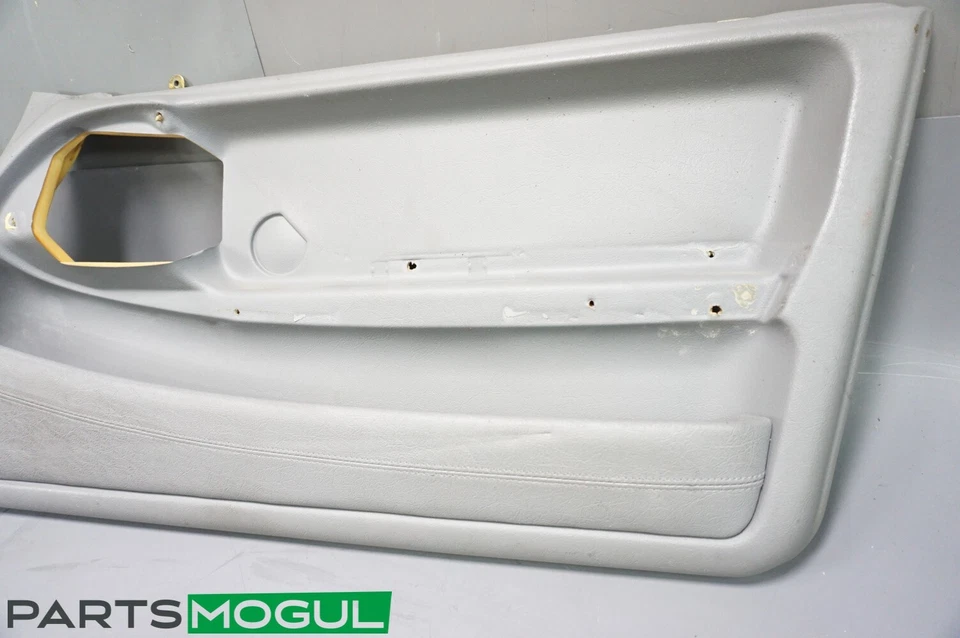 PANEL PUERTA DELANTERA DERECHA INFERIOR JAGUAR XJ6, XJ40, DAIMLER SOBERANO 86-94Y BEC2236 Foto 3 de 4