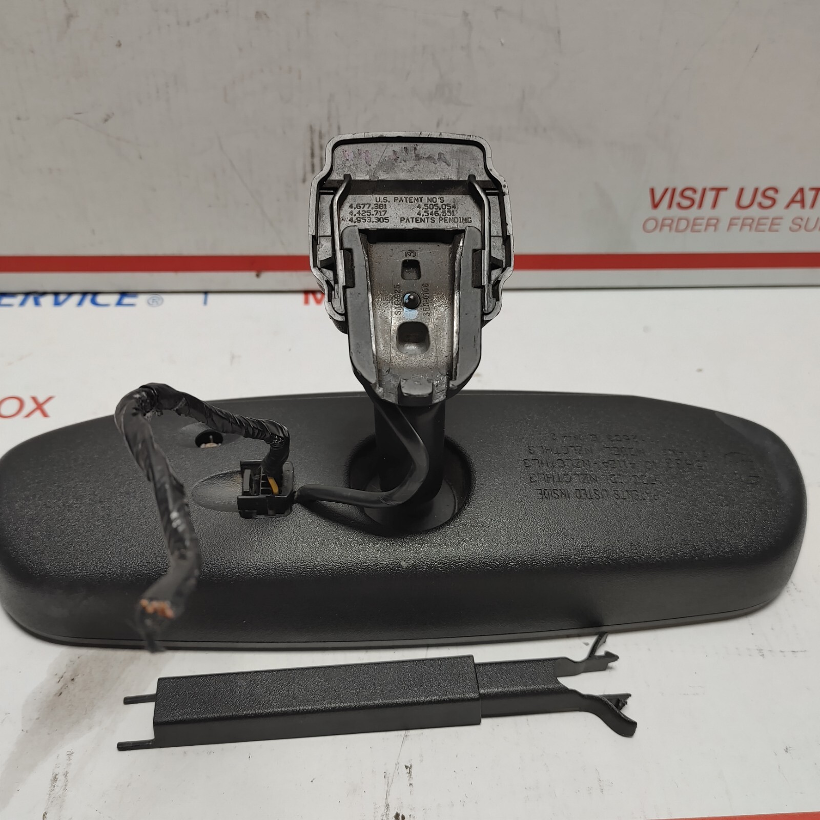 04 05 Kia Sorento Rear View Mirror Homelink Compass OEM IE11015633 eBay