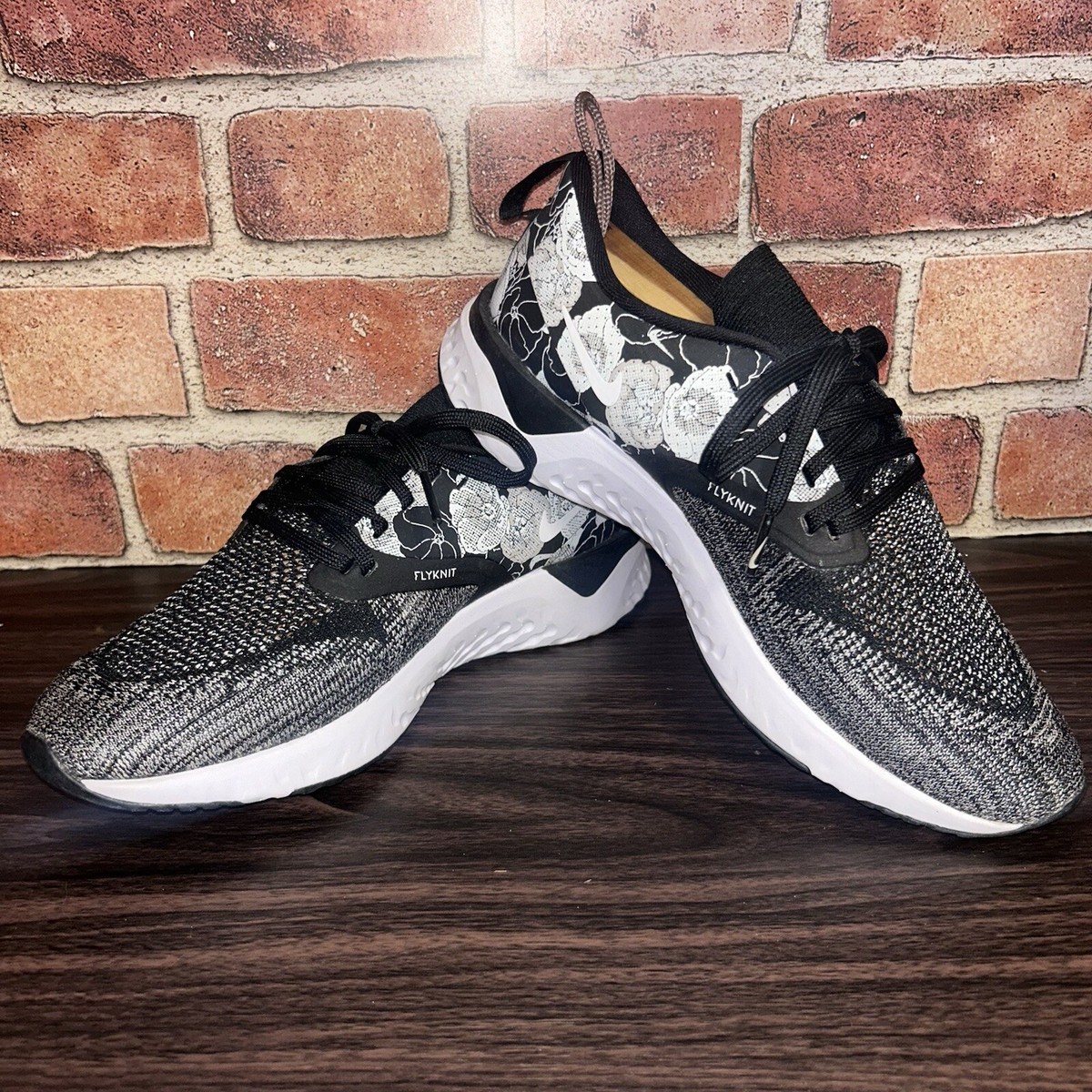 Odyssey React New Floral Nikes NIKE Odyssey React Flyknit Women