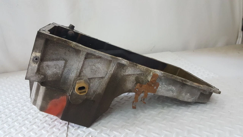 Cárter de aceite del motor Chevy Silverado K1500 1999 Foto 3 de 4