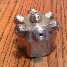 Spraying Systems Co. Foguet Head 17G316SS with 7  Full Jet Nozzles 10-316 SS