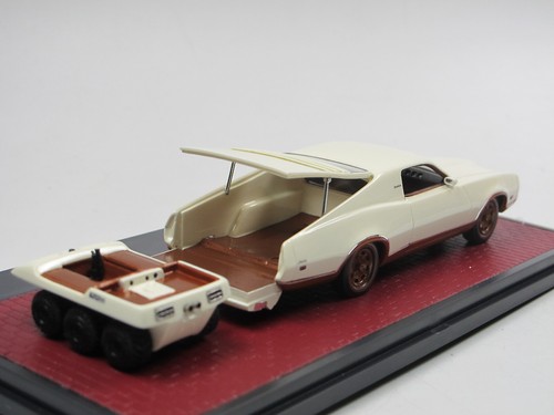 Auto concept Matrix 1971 Mercury Montego Sportshauler blanco 1:43 MX51304-011 - Imagen 5 de 6