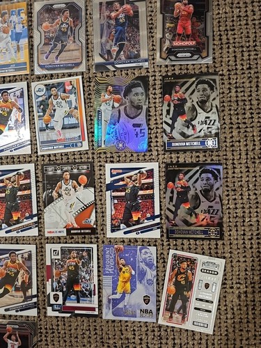 Lot of (51) Donovan Mitchell Cards - Tons of Inserts/Prizm/Select - See Pics! - Bild 10 von 10
