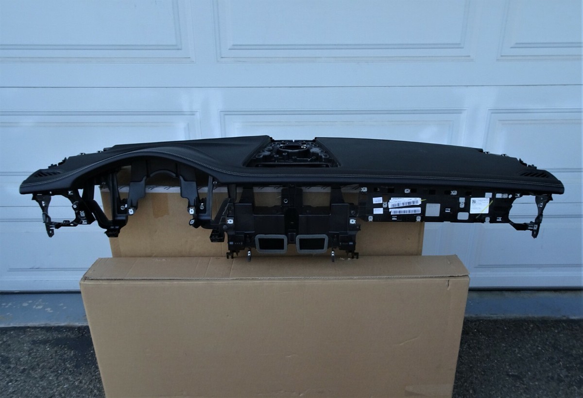PORSCHE PANAMERA S TURBO S 2017 20 DASHBOARD BLK LEATHER OEM PART