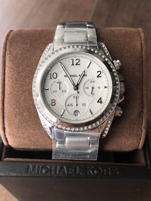 Michael Kors Blair silver tone chronograph watch NEW BATTERY Michael Kors Blair MK5165 Silver Stainless Steel Case Band  main image 3