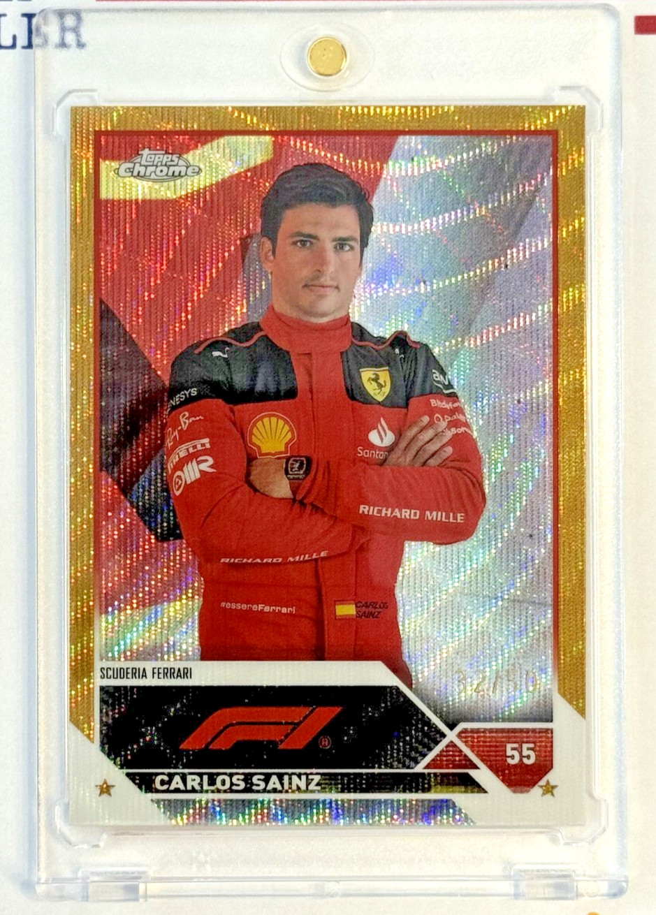 2023 Topps Chrome Formula 1 F1 #17 CARLOS SAINZ Gold Wave Refractor /50 Ferrari