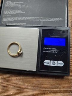 9ct 375 Antique Gold And Diamond Ring Size O/P. Hallmarked Not Scrap