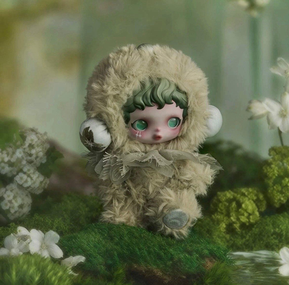 popmart skullpanda L’impressionnisme 𝐒𝐊𝐔𝐋𝐋𝐏𝐀𝐍𝐃𝐀 drifts through a garden of light, where