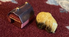 *BARN & HAY WAGON*  ARCADIA MINIATURE SALT & PEPPER SET  1950s  GOLD TRIM